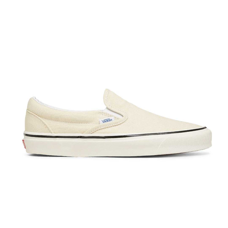 Vans---Unisex-Classic-Slip-On-