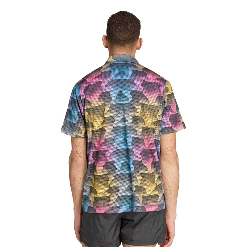 adidas - Chemise de villégiature Tiro Allover Print Mesh pour homme (IP3784)