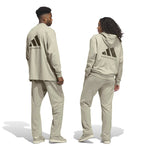 adidas - Pantalon de basketball unisexe en daim (IN7710)