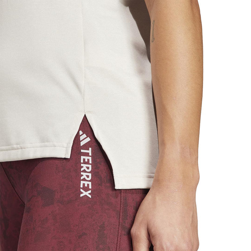 adidas - T-shirt Terrex Multi pour femme (HZ6248)