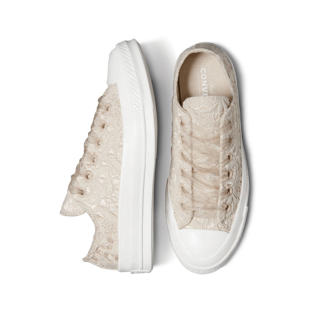 Converse - Unisex Chuck 70 Crocheted Satin Low Top Shoes (A15082C