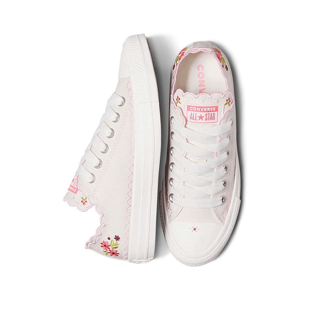 Converse - Unisex Chuck Taylor All Star Embroidered Flowers Low