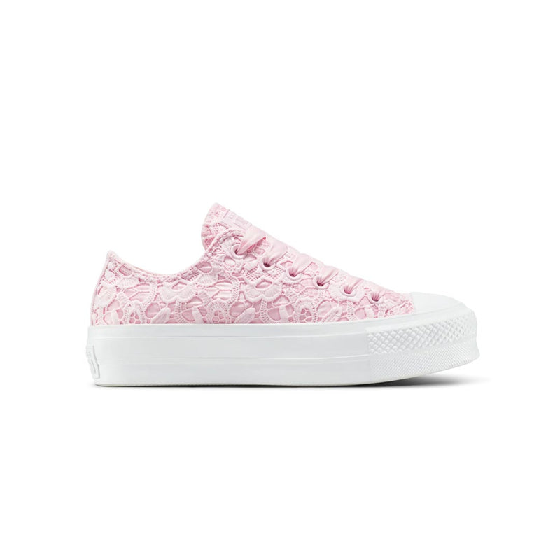 Converse - Women's Chuck Taylor All Star Lace Low Top Shoes (A15006C)