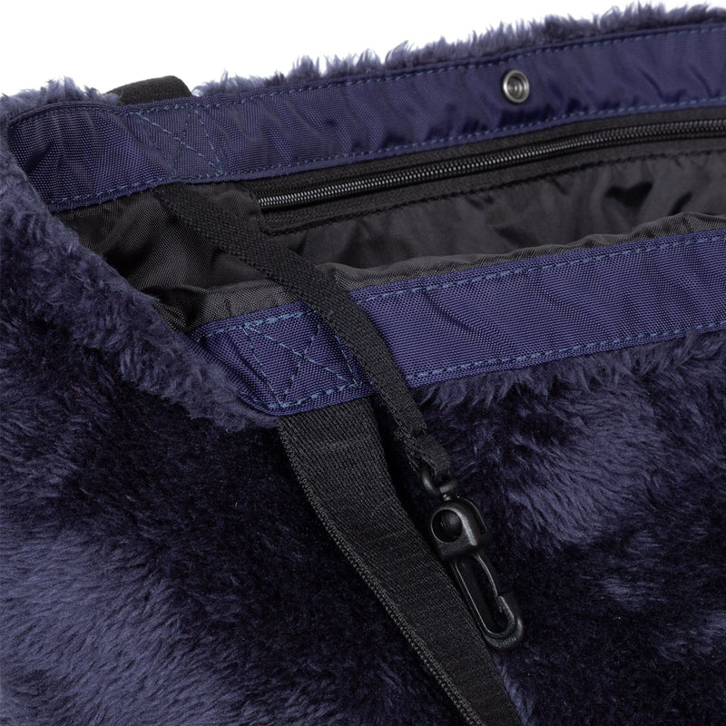 Eastpak - Charlie Fuzzy Shoulder Bag (82BMEH8)