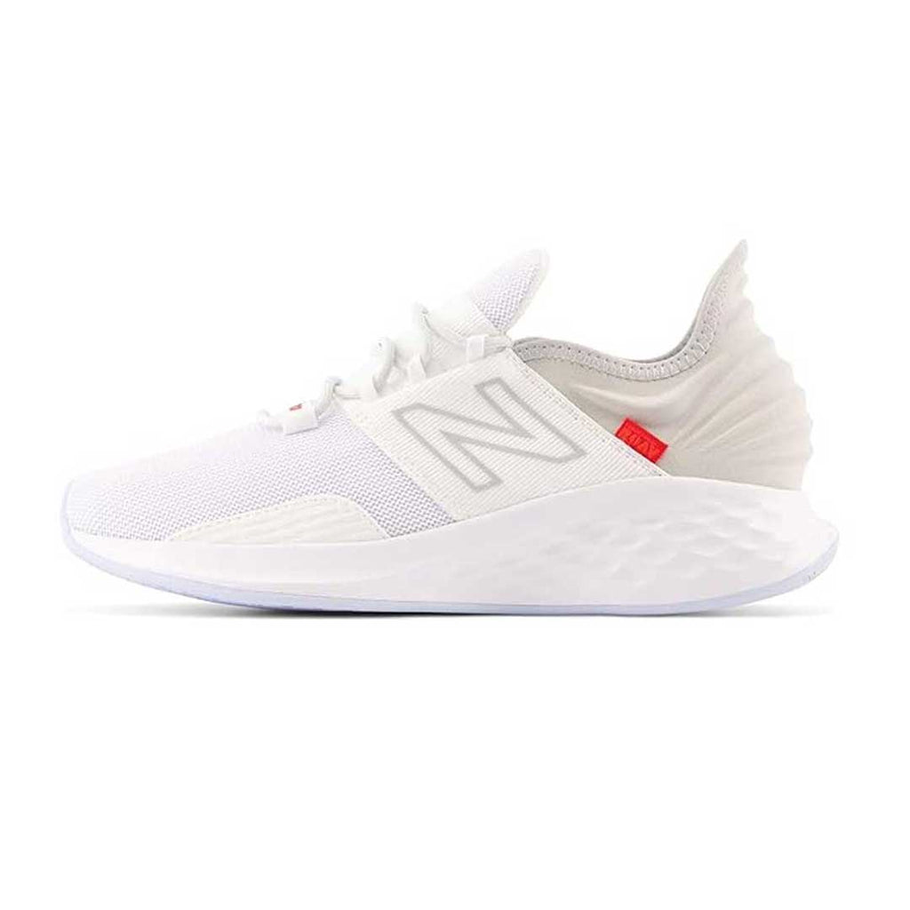New Balance - Chaussures Fresh Foam Roav pour hommes (larges) (MROAVCW1) 