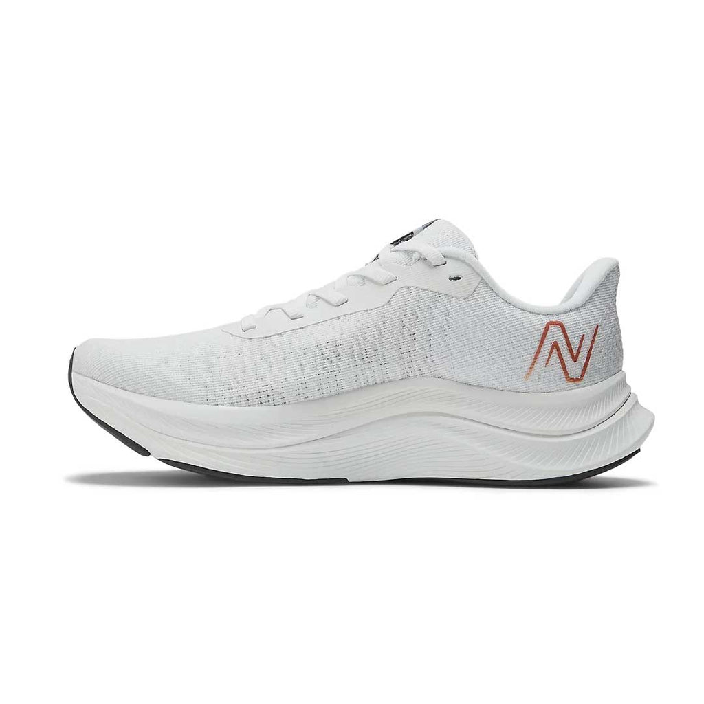 New Balance - Chaussures FuelCell Propel V4 pour femmes (large) (WFCPRGB4)
