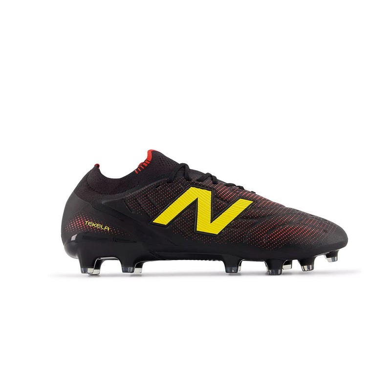 New Balance - Women's Tekela  Elite Low Multi Ground V5 Soccer Cleats (UT1MW6CI-D)