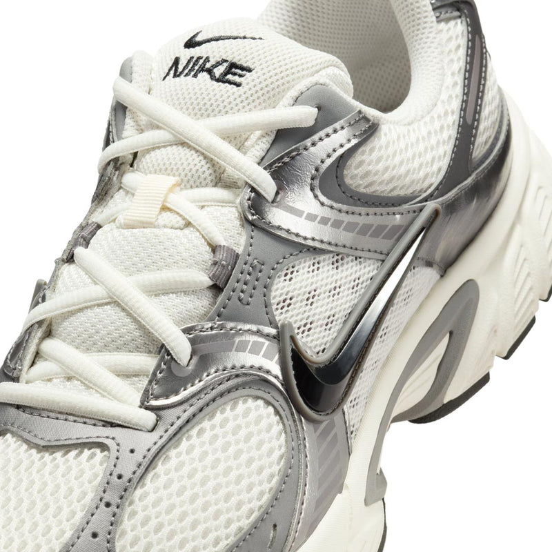 Nike - Men's V5 RNR Shoes (HJ5228 009)