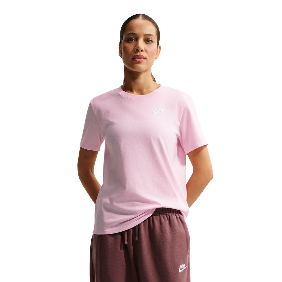 Nike - Women's NSW Club Essentials T-Shirt (DX7902 663) – SVP Sports