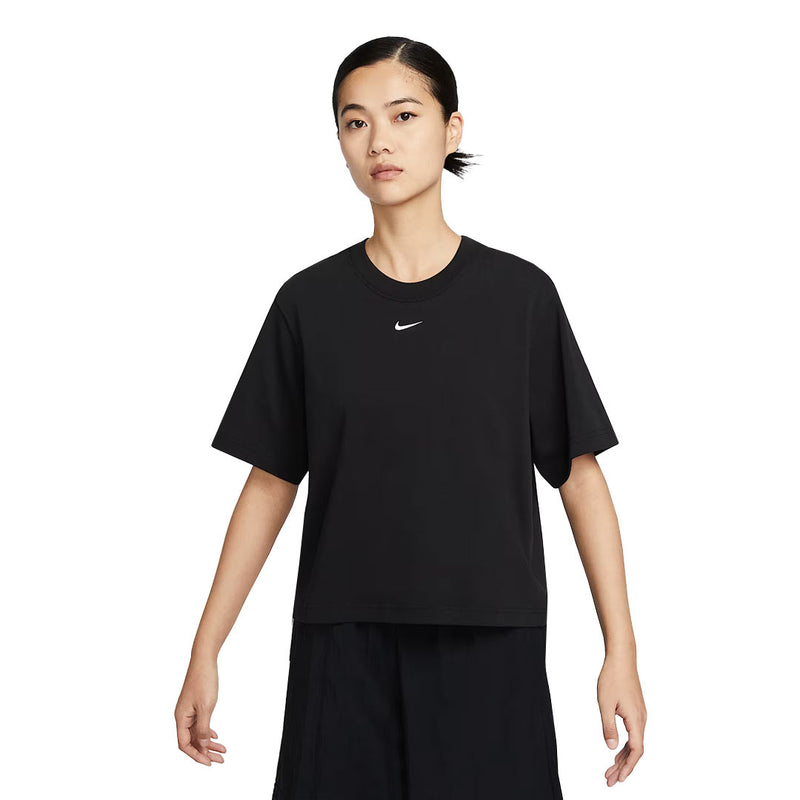 Nike - Women's NSW Essential Boxy Short Sleeve T-Shirt (DD1237 010)
