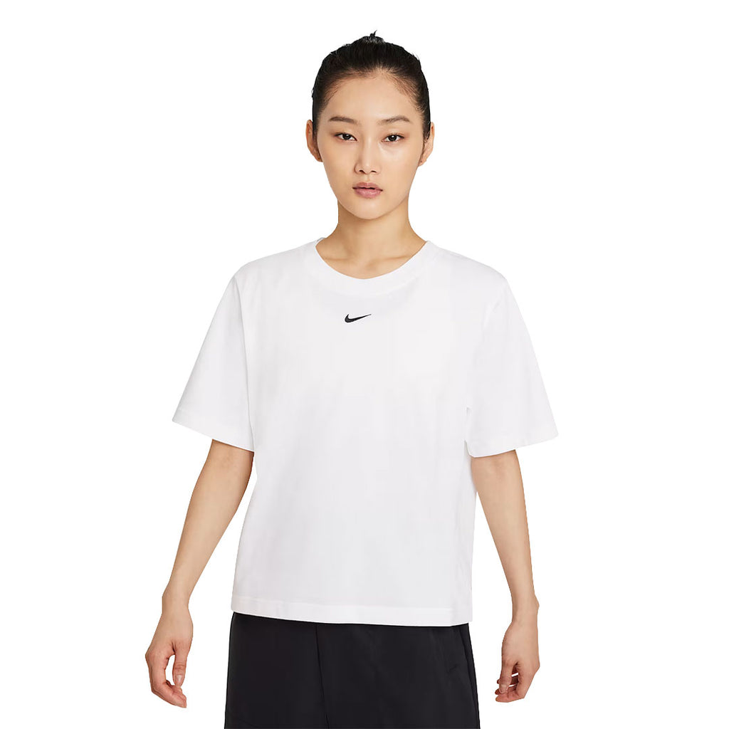 Nike - Women's NSW Essential Boxy Short Sleeve T-Shirt (DD1237 100)
