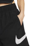 Nike - Women's NSW Essential Woven Shorts (DM6739 010)