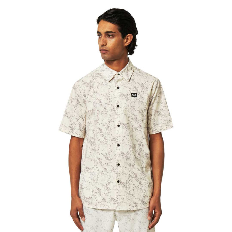 Oakley - Chemise tissée à manches courtes pour homme, motif camouflage sable (FOA404369 9RN)