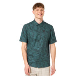 Oakley - Chemise tissée à manches courtes pour homme, motif camouflage sable (FOA404369 9VM)