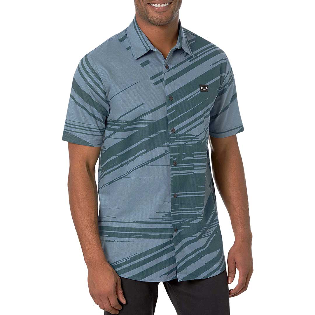Oakley - Men's Tempo Woven Short Sleeve Shirt (FOA404022 6EV
