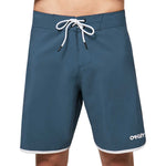 Oakley - Men's Solid Crest 19 Board Shorts (FOA401811 6A1)