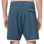 Oakley - Men's Solid Crest 19 Board Shorts (FOA401811 6A1)
