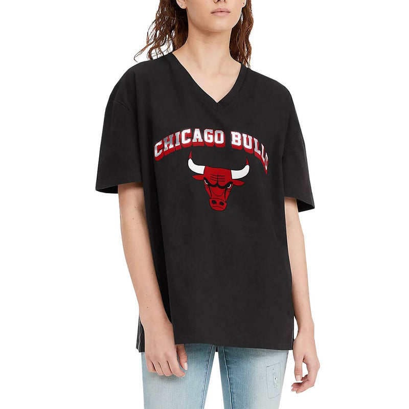 Tommy Jeans - Women's Chicago Bulls V-Neck T-Shirt (6G23B377 BULLS)