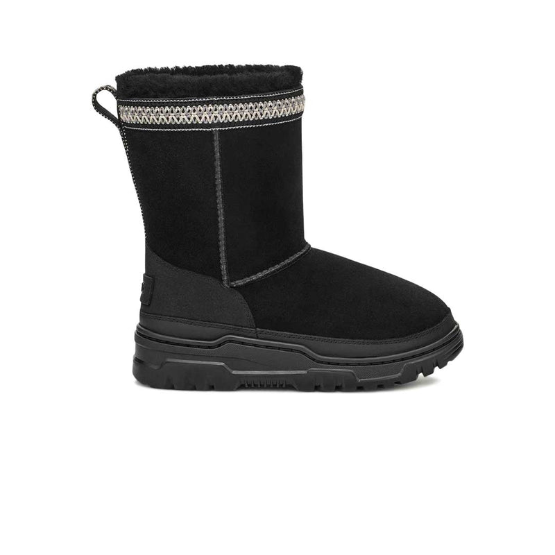UGG® - Kids' (Preschool & Junior) Classic Short TrailGazer Boots (1157694K-BLK)