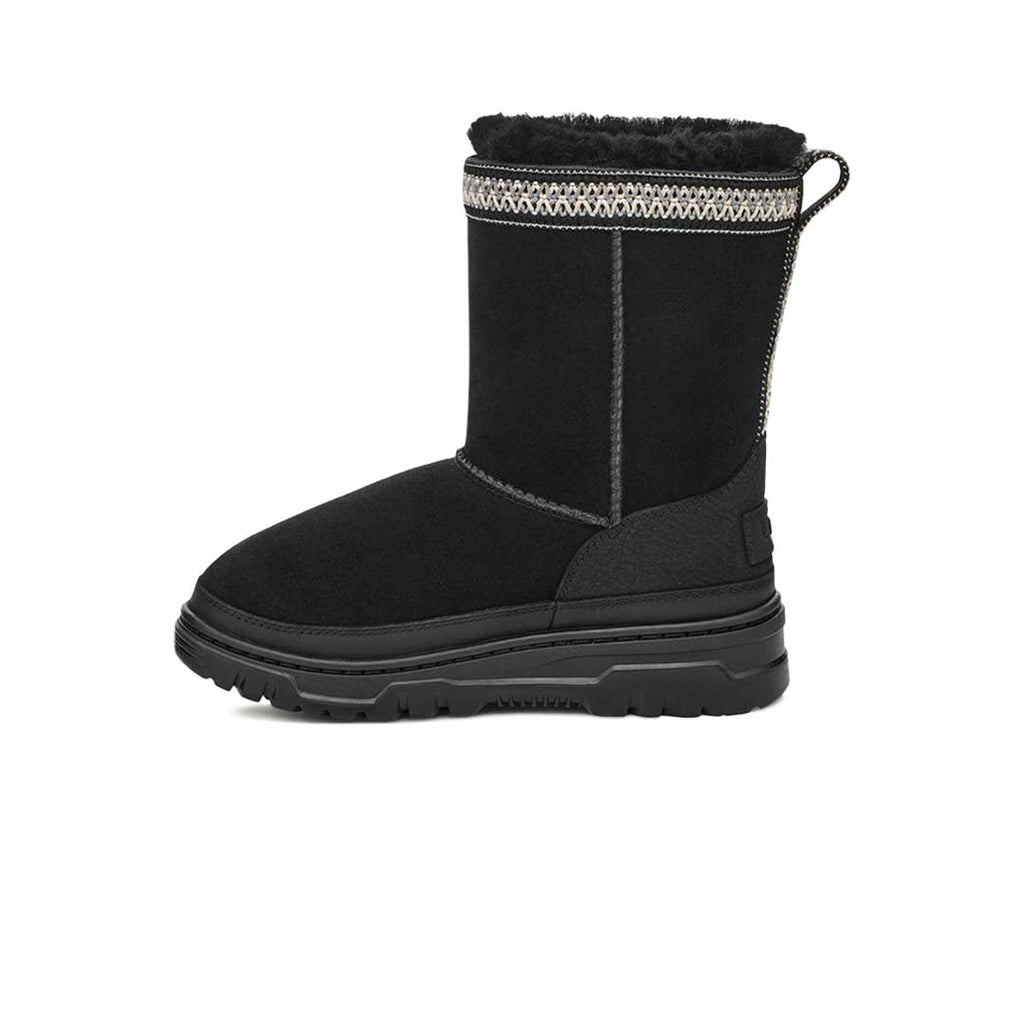 UGG® - Kids' (Preschool & Junior) Classic Short TrailGazer Boots (1157694K-BLK)