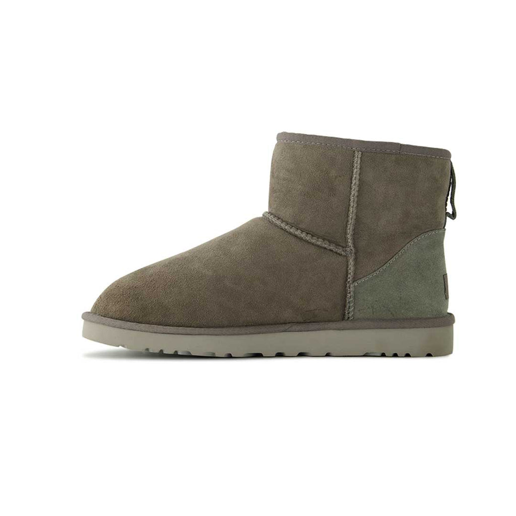 UGG® - Men's Classic Mini Boots (1002072-DGRY)