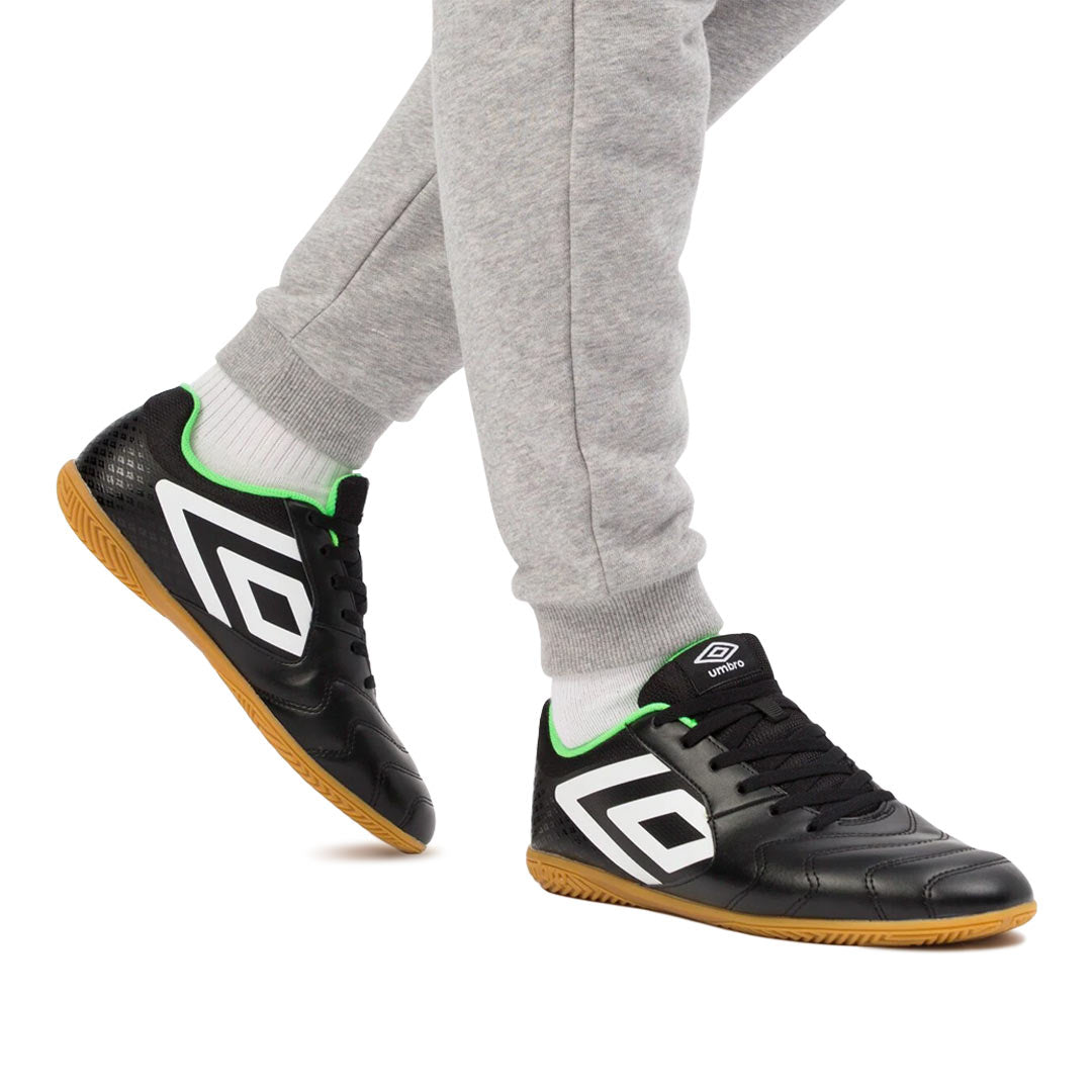 Umbro - Men's Sala 5 Indoor Court Shoes (HUSMF181917U EFG) – SVP