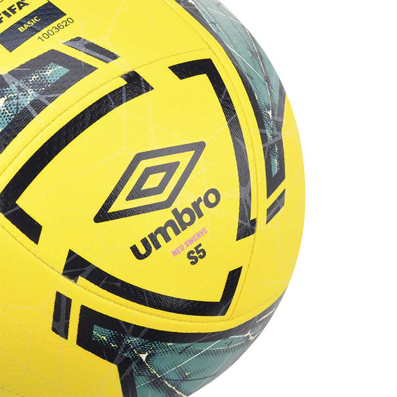 Umbro - Neo Swerve Soccer Ball - Size5 (HUSAS21188U KYQ-5)