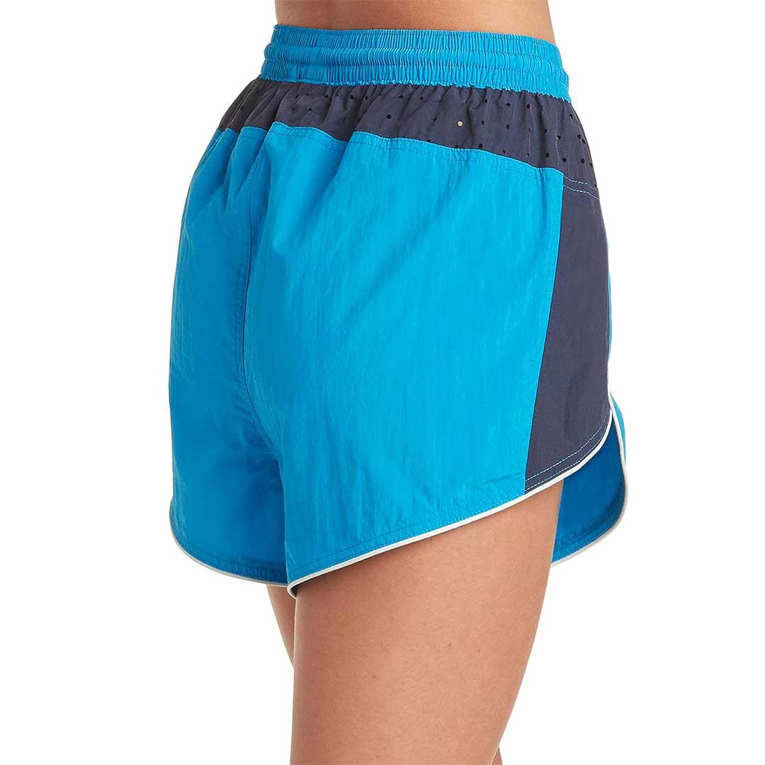Umbro - Women's Running Shorts (HUUL1UBJE UT6) – SVP Sports
