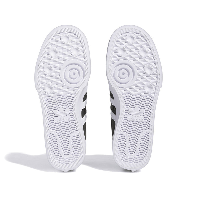 adidas - Chaussures Nizza Platform Mid pour enfants (junior) (IG7833)
