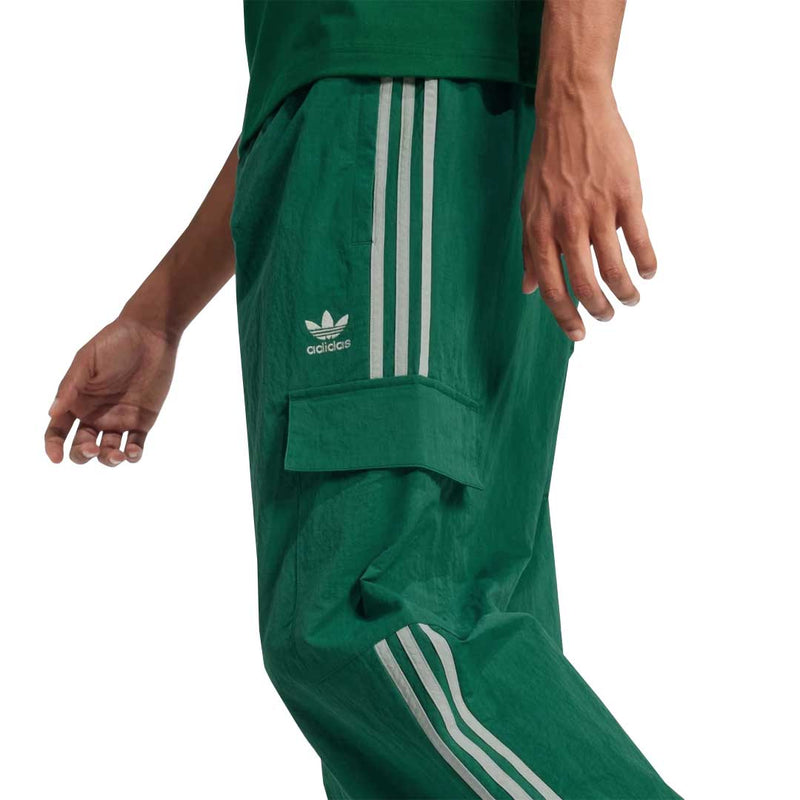 adidas - Men's Adicolor  Classics 3-Stripes Cargo Pant (JD0544)