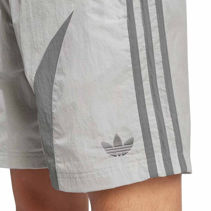 adidas - Men's Adicolor 2000s Shorts (JP1132)