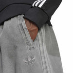 adidas - Men's Adicolor Loose Denim Track Pant (JW5920)