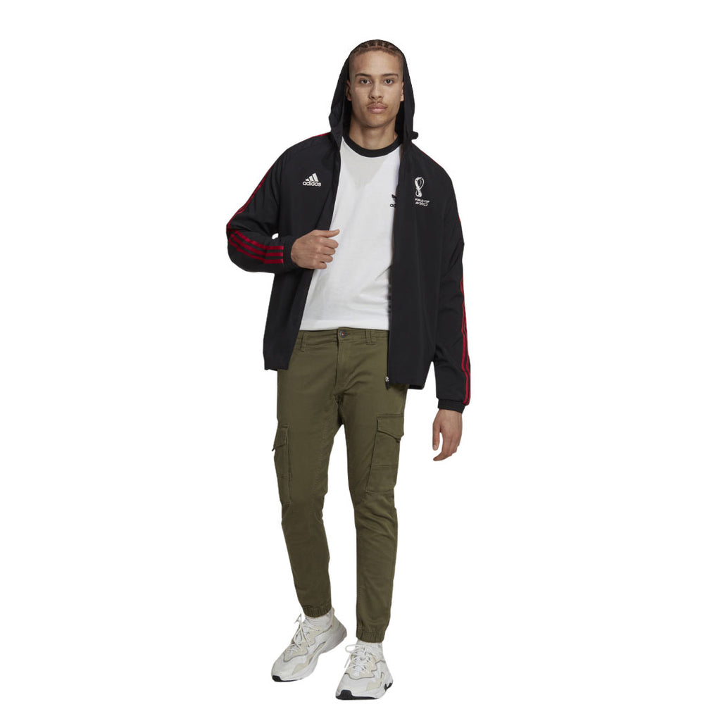 adidas - Veste officielle avec emblème de la Coupe du Monde de la FIFA 22 pour homme (HC3450)