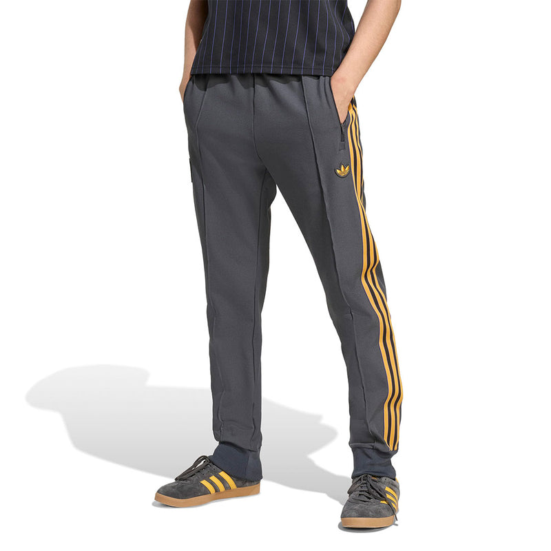 adidas - Men's Manchester United  Icons Track Pant (JN2815)