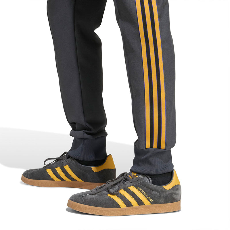 adidas - Men's Manchester United  Icons Track Pant (JN2815)