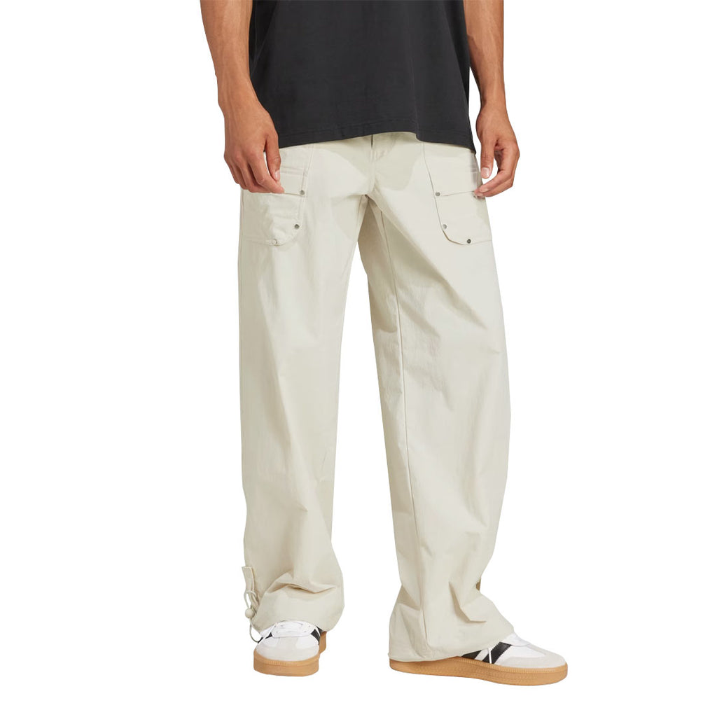 adidas - Men's Premium Essentials Archive Utility Pant (JD5763)