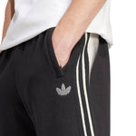 adidas - Men's Skeleton Graphic Shorts (JI5930)