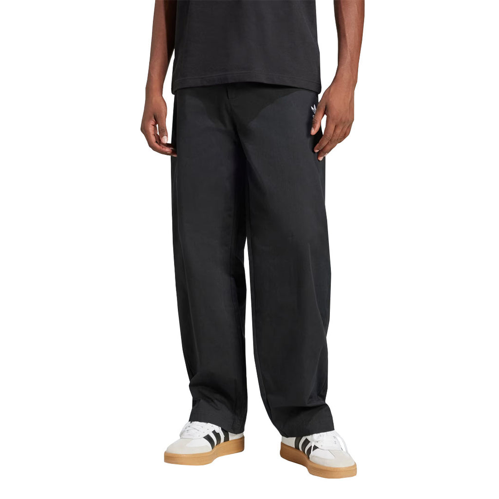 adidas - Men's Trefoil Essentials Chinos Pant (JD2442)
