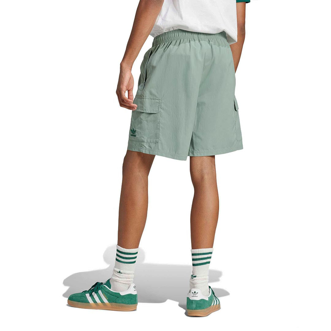 adidas - Men's Trefoil Essentials Woven Cargo Shorts (JP4786