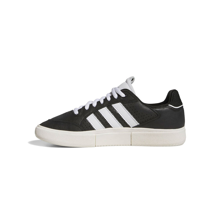 adidas - Men's Tyshawn Low Shoes (JQ1137)