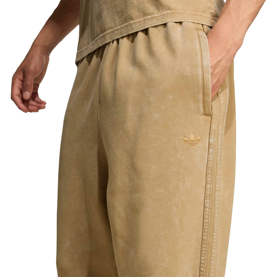 adidas - Men's Washed Sweatpant (JY2790) – SVP Sports