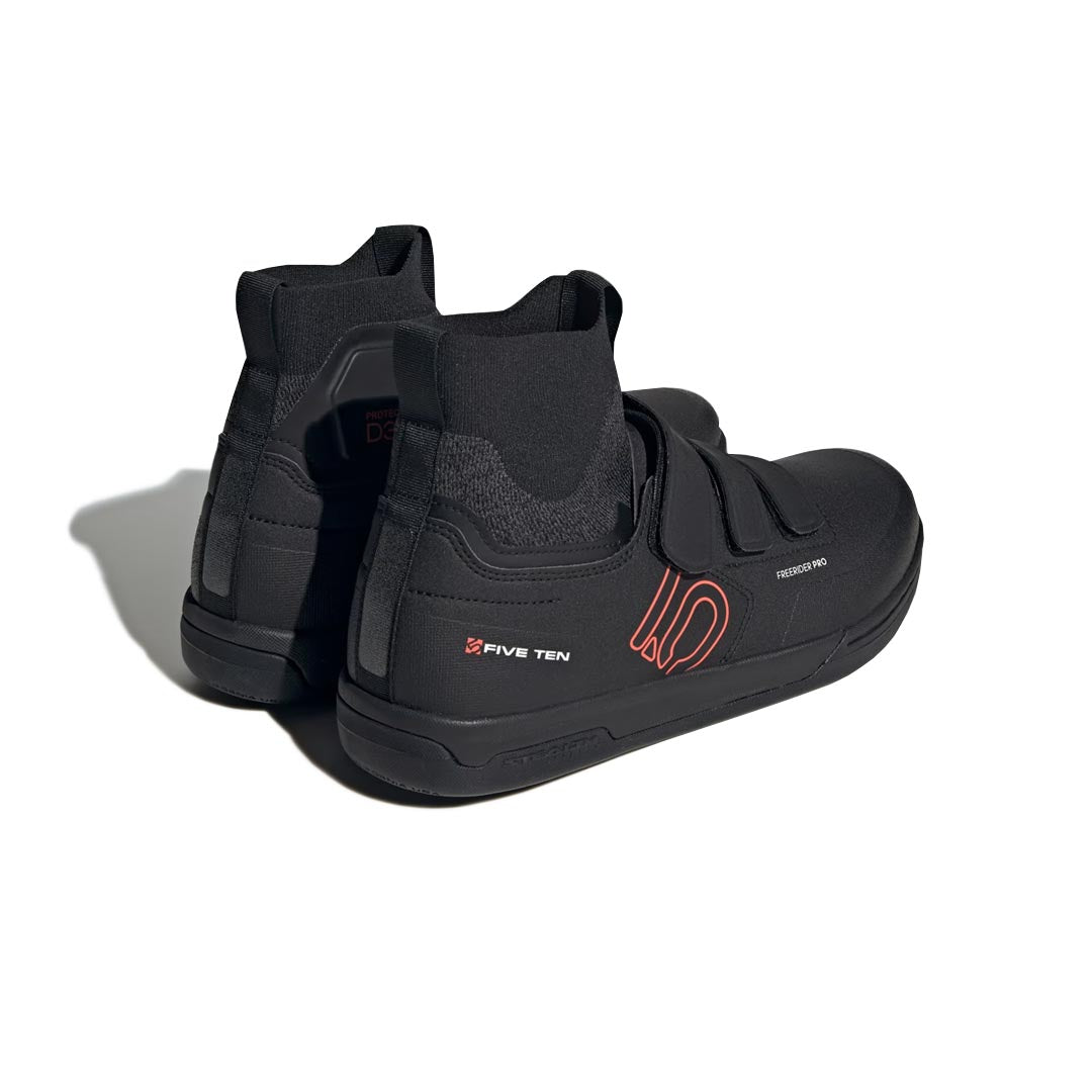 adidas - Unisex Five Ten Freerider Pro Mid Mountain Bike Shoes