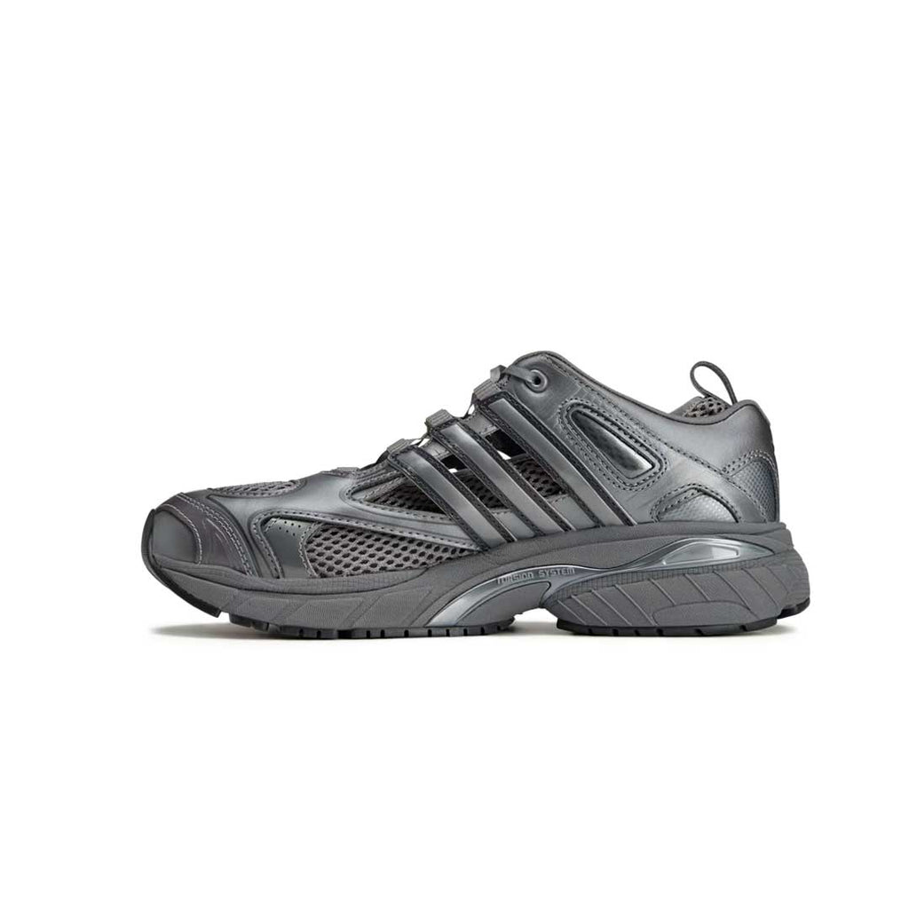 adidas - Women's adidas Adistar Pose x Taqwa Bint Ali Shoes (IH8562)