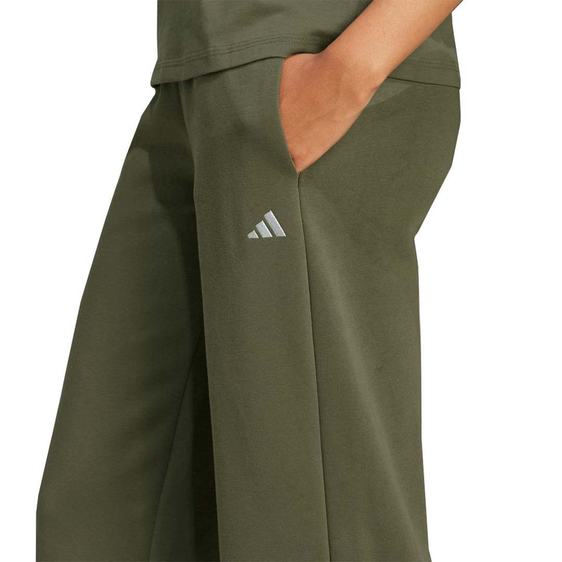 adidas - Women's Essentials Small Feel Cozy Open Hem Jogger Pant (JI6054)