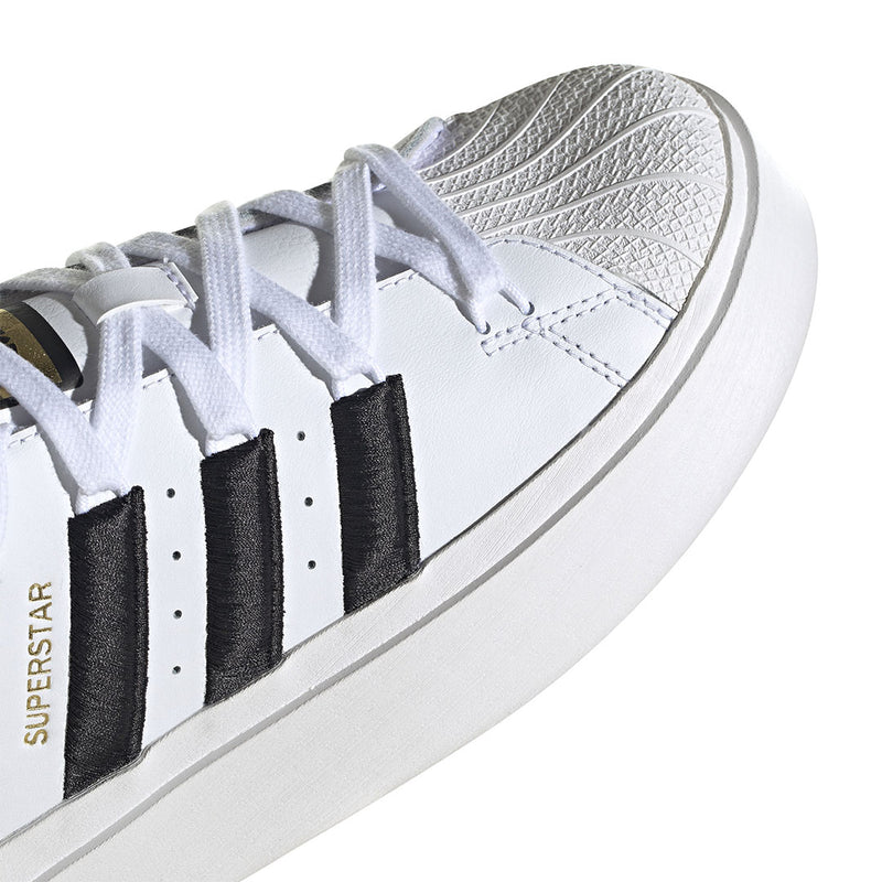 adidas - Chaussures Superstar Bonega pour femmes (GX1840) 