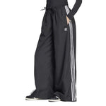 adidas - Women's Adicolor Firebird Oversized Track Pant (JD3390)