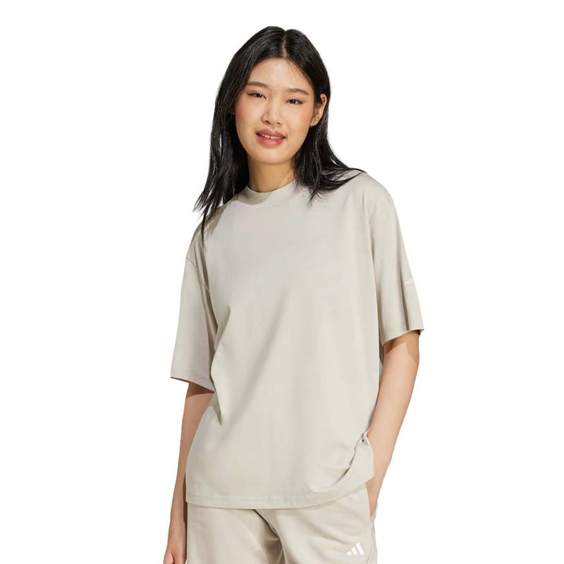 adidas - Women's Essentials Contemporary Logo Boyfriend T-Shirt (JE0001)
