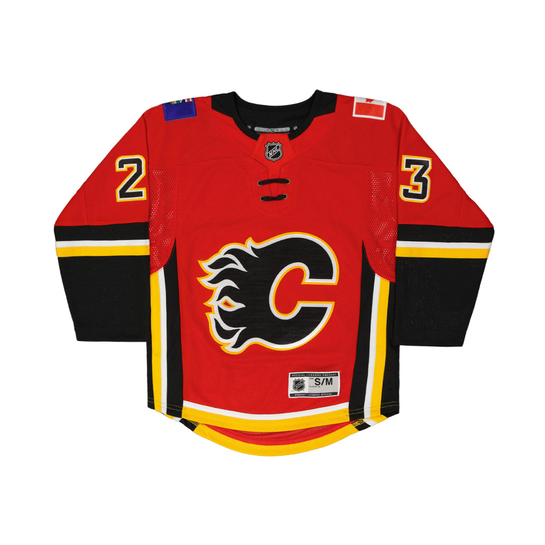 Reebok NHL Calgary Flames #23 Monahan Hockey Jersey Size M Women’s