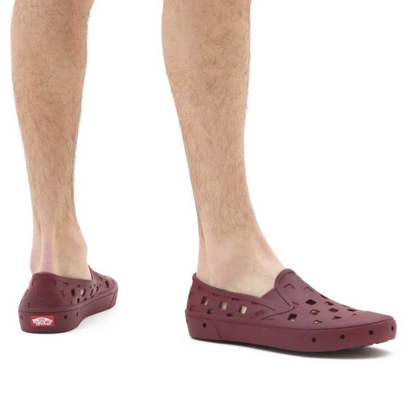 Vans - Unisex Slip-On TRK Shoes (5HF8TWP)