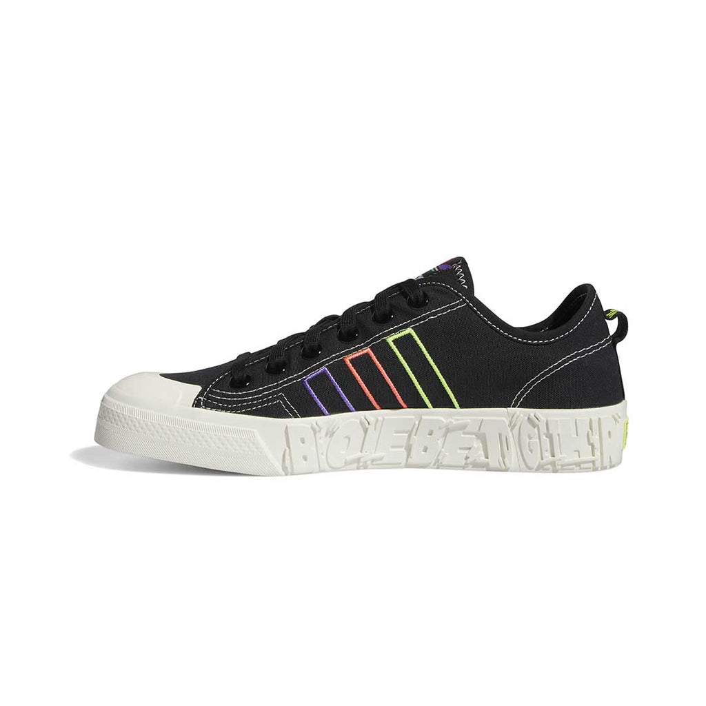 Adidas nizza hotsell pride off white
